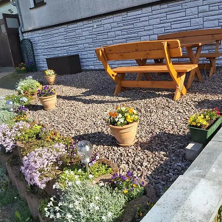 Schoene Ruhige Ferienwohnung Tambach-Dietharz Exterior photo